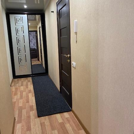 2 Комнатная Квартира, До 6 Спальных Мест Kryvyi Rih Dış mekan fotoğraf